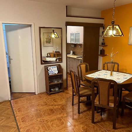 Skopje - Center Bright Apartment エクステリア 写真
