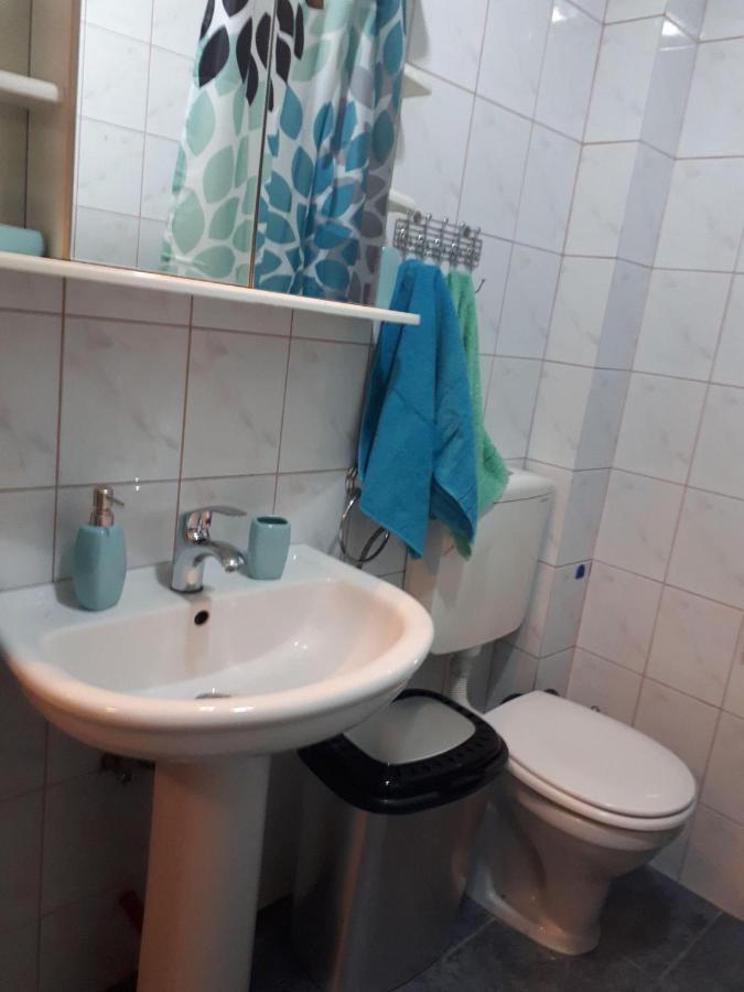 Skopje - Center Bright Apartment エクステリア 写真